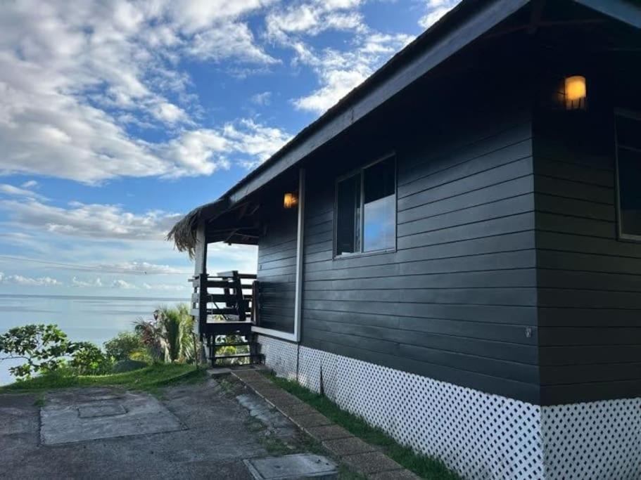 Tehuarupe Surf Studios Haapiti Bagian luar foto