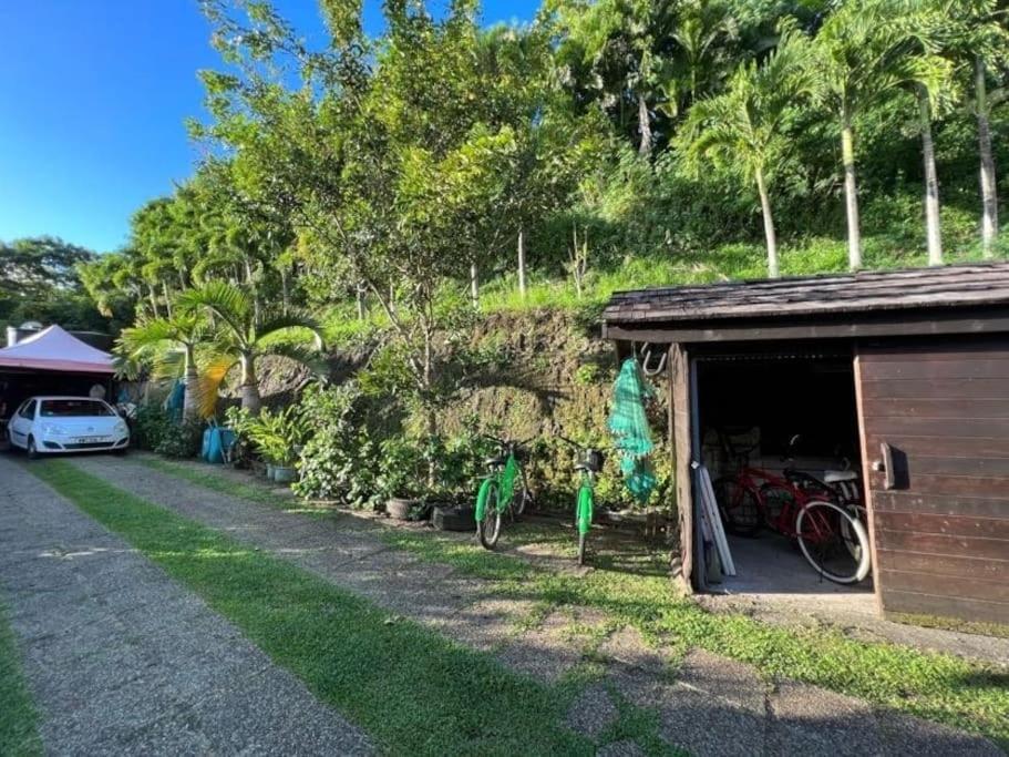 Tehuarupe Surf Studios Haapiti Bagian luar foto