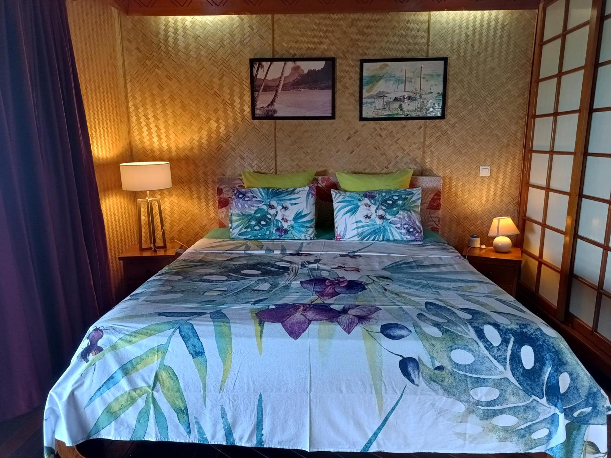 Tehuarupe Surf Studios Haapiti Bagian luar foto